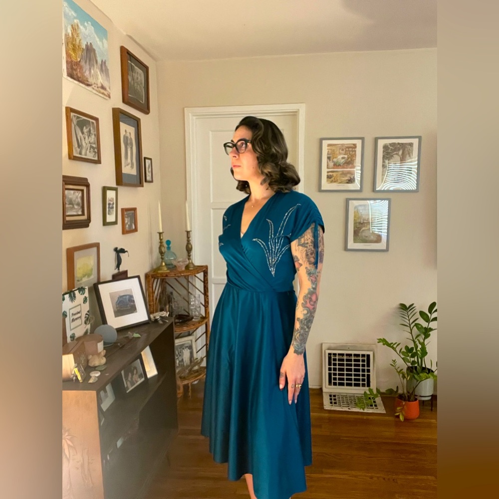 1970s Fit & Flare Teal and Sparkle Party Dress. Size M-L